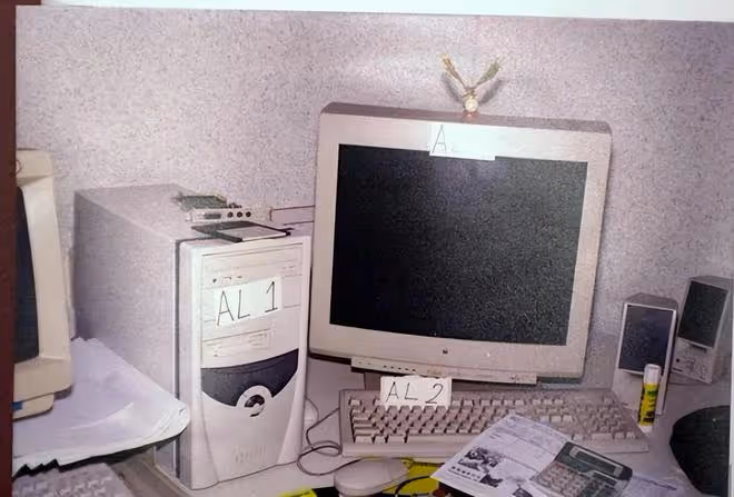 2001年夫妻簽離婚協議發現沒筆,妻子獨自上樓取筆遇害,結局如何