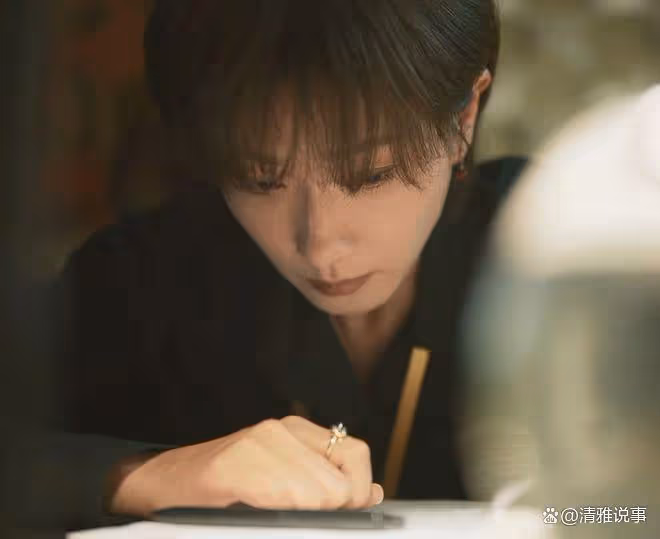 玫瑰的故事:蘇更生的隱私往事,讓觀眾體會到重組家庭女孩的不易