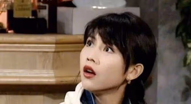 17歲的朱茵，17歲的趙雅芝，17歲的蔡少芬，網友：美