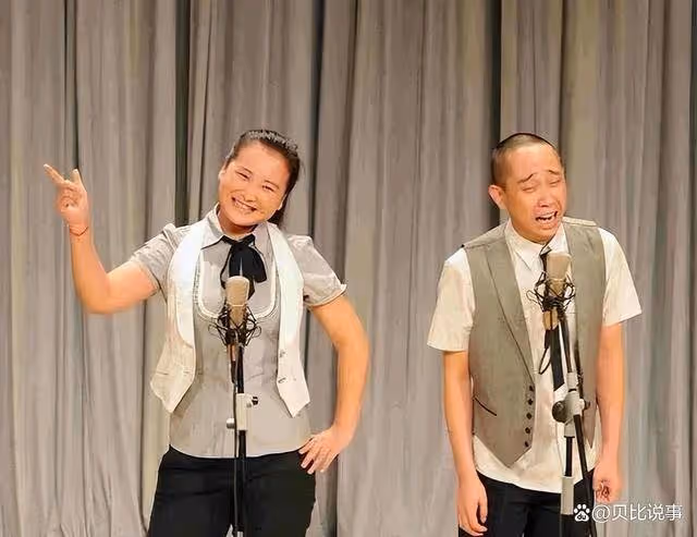賈玲又官宣代言,宣傳片玩「上衣失蹤」,露出腹肌卻忘了遮住脖子
