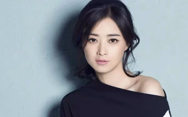蔣欣 微胖界的扛把子！41歲身材依舊曼妙，事業更是風生水起