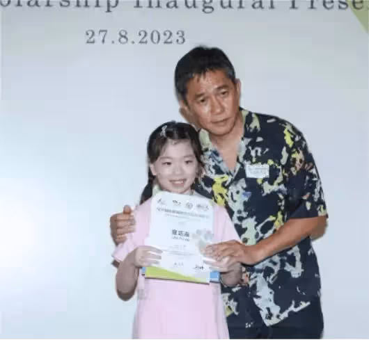 大愛,影帝梁朝偉拍賣私人珍藏做慈善,又捐贈300萬支持病患兒童
