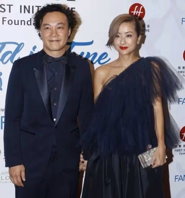 禍不單行,陳奕迅老婆因病入院,之前因暈倒取消演唱會粉絲並不買單