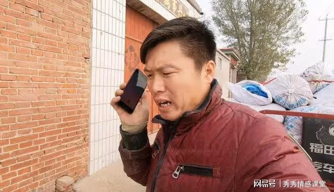 我拉了電閘回家過節，鄰居命令我回家打開，否則要去我家鬧
