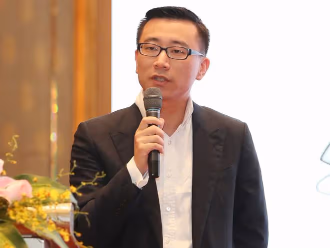 林奇:24歲創業,34歲150億,39歲被毒死,被稱為「悲情IT精英」