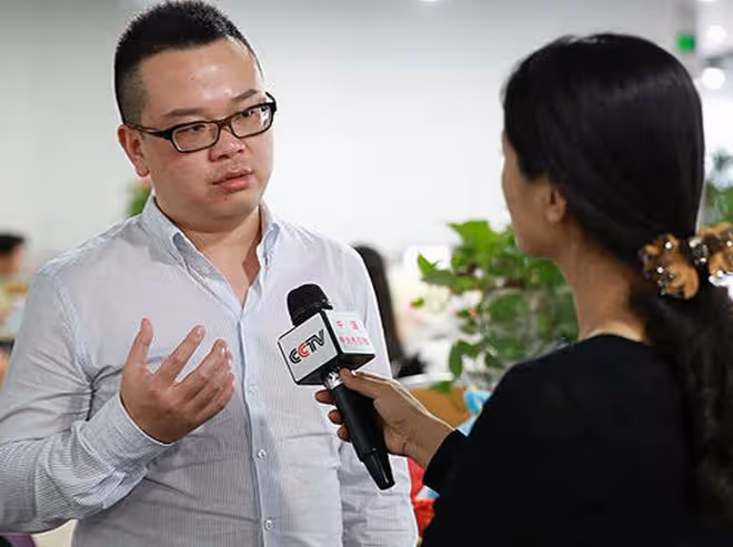 林奇:24歲創業,34歲150億,39歲被毒死,被稱為「悲情IT精英」