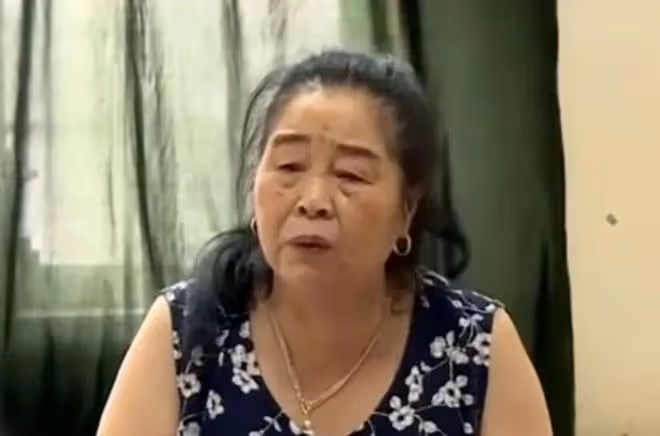 回顧48歲大媽找小16歲男友,誰知15年過後,大媽:你說好養我的