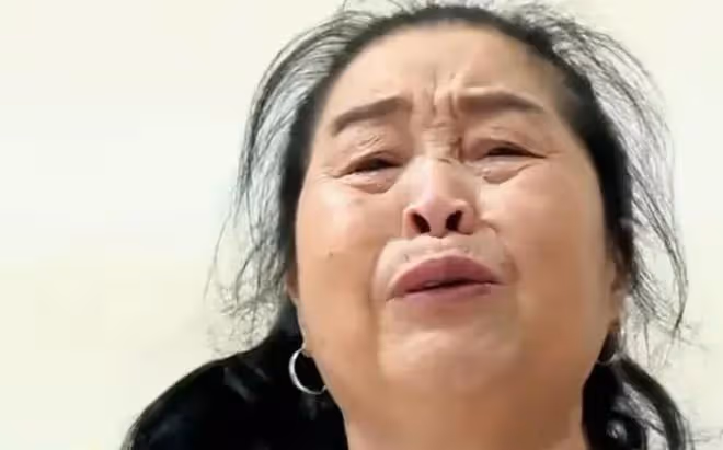 回顧48歲大媽找小16歲男友,誰知15年過後,大媽:你說好養我的