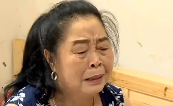 回顧48歲大媽找小16歲男友,誰知15年過後,大媽:你說好養我的