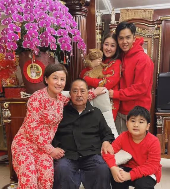 TVB男星慶生被老婆寵上天!婚後搬入丈母娘家!太太自認樣貌不佳