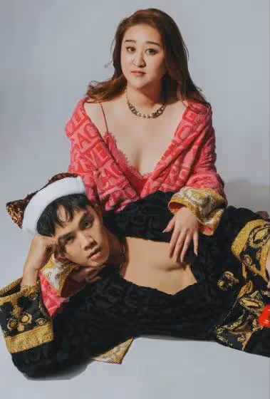 TVB男星慶生被老婆寵上天!婚後搬入丈母娘家!太太自認樣貌不佳