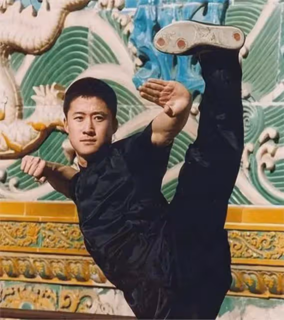 打了十幾年愛國幌子的吳京,如今卻被人嘲諷不斷,他究竟怎麼了?