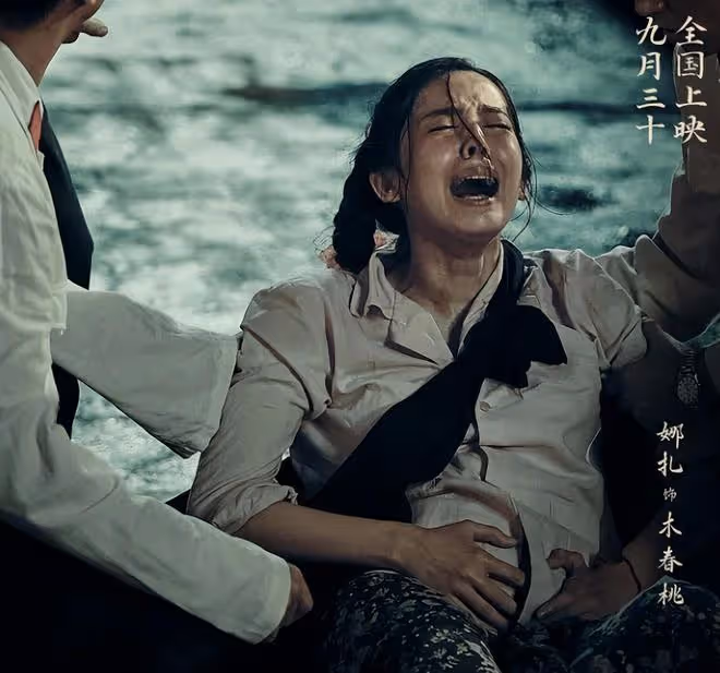 不扮嫩、不打針、人到中年演媽媽,32歲古力娜扎的清醒值得讚揚