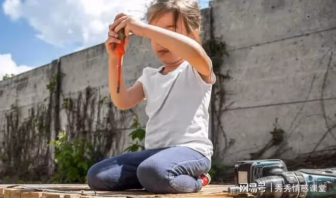 以前不相信世上有天生的惡魔,直到我生了女兒,她的行為讓人膽寒
