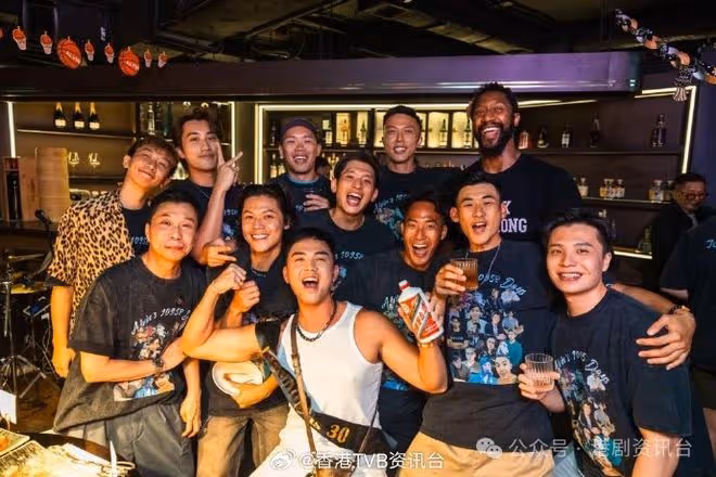 「億萬駙馬」伍富橋30歲生日狂收厚禮!富貴老婆再花5位數字送驚喜