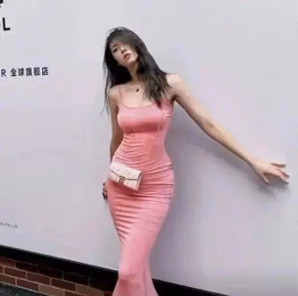 190CM女籃第一美女曬美照，顏值高身材傲人，網友：比李夢還漂亮