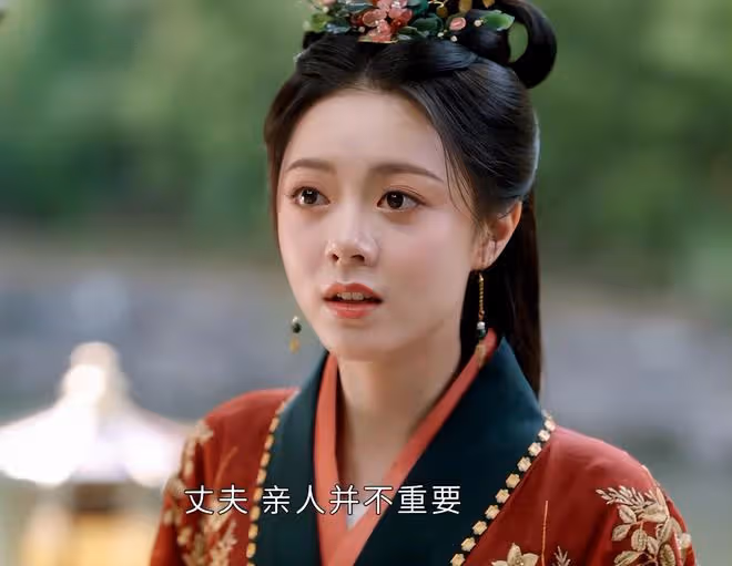 古裝劇《度華年》才播6集,就拿下全網熱度第一,趙今麥淘到寶了