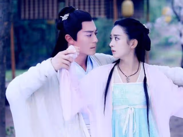 《甄嬛傳》《大漢天子》導演新劇以小博大，張凌赫這回又賭贏了