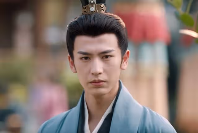 男演員演技多重要?張凌赫時隔一年再演權臣,整容式演技判若兩人