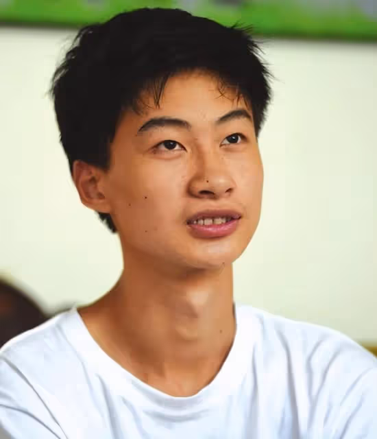 姜萍如何面對質疑?744分獲清華校長親迎的龐眾望,早已給出答案