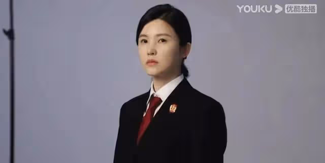 《執行法官》:羅晉領航,老戲骨飈戲,法治劇新高峰?