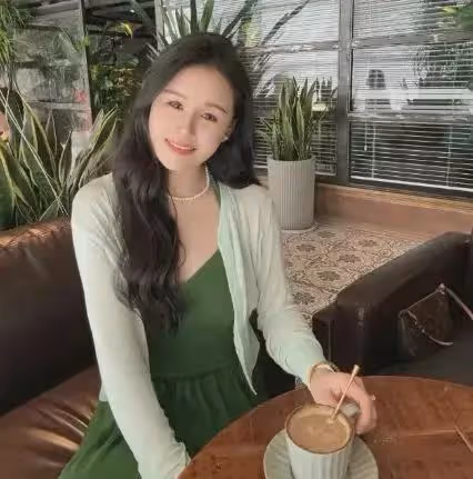 貴州24歲女網紅羅婷，因見了榜一大哥一面，竟選擇跳樓自殺