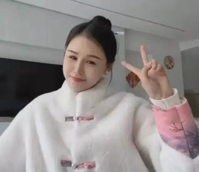 貴州24歲女網紅羅婷,因見了榜一大哥一面,竟選擇跳樓自殺