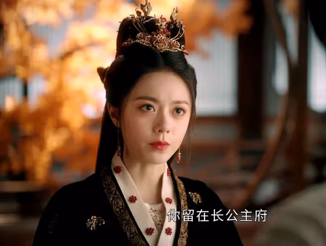 《度華年》直到蘇容卿選擇太子,李蓉還不知,最危險的敵人在身邊
