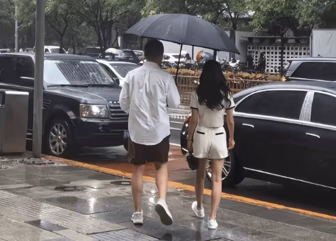再揭傷疤!小S被借錢借到煩,喊話汪小菲,多給大S些錢,孩子交不起補課費!