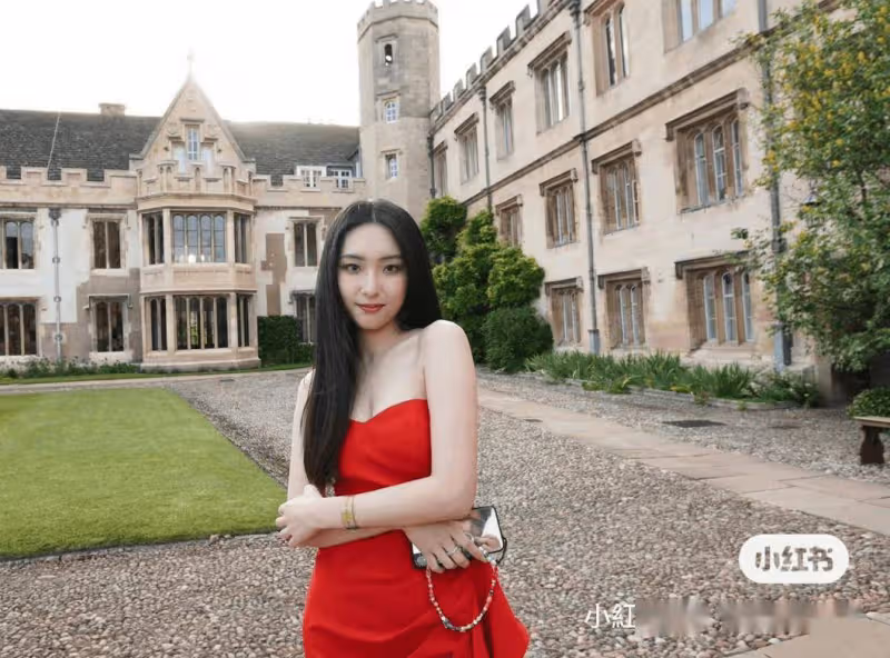 前TVB最上鏡小姐宣布戀情!近照曝光美貌升級,曾被指不配獎項