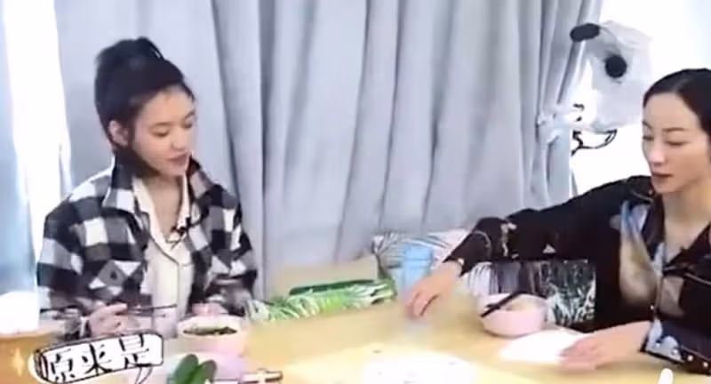 憋了這麼久,她開始反擊了!