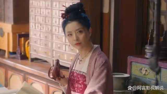顏心記:江心白誤被陷害,顏南星怒甩一沓銀票:以後我養你