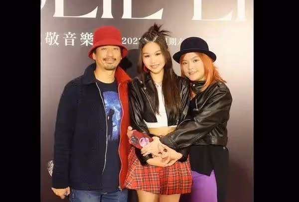 44歲女星發文轟某藝人自作主張欠尊重，與老公力捧女團成最大嫌疑