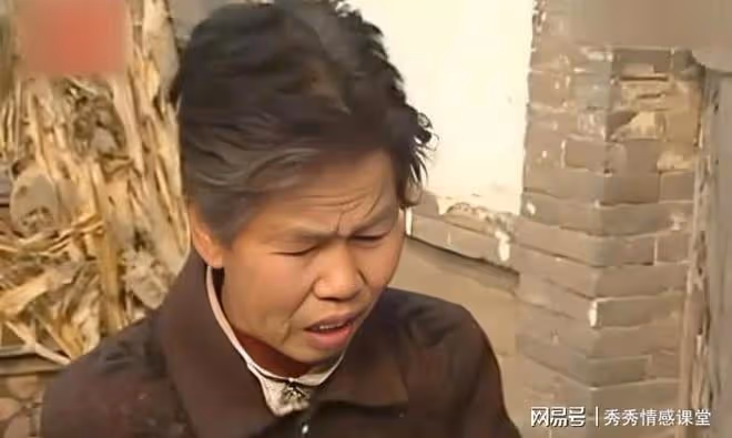 兩家商量婚事,飯後准婆婆讓我媽去結帳,我媽直接一巴掌