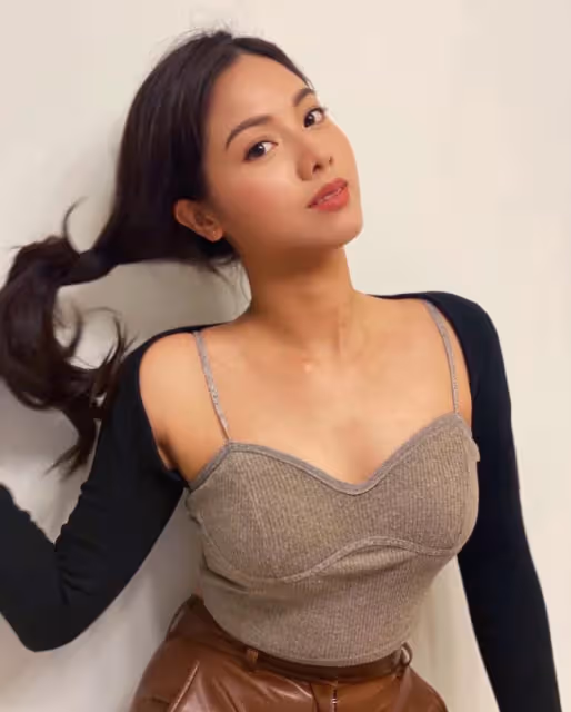 前TVB小花生活富貴!出席賭王女兒生日派對!又與霍啟剛弟媳出遊