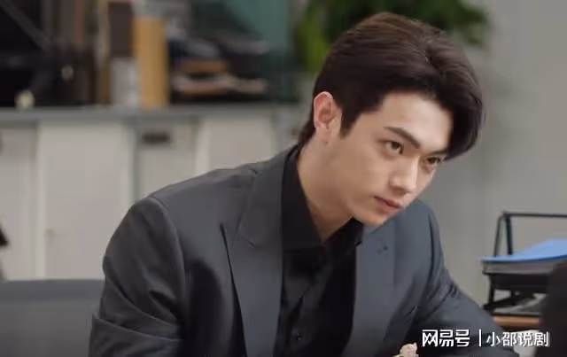 你比星光美麗：結局紀星公司成功上市，韓廷當眾求婚
