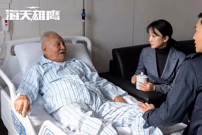 海天雄鷹:烏曉陳亞紅讓人感動敬佩!夏初柳妮娜嘰嘰喳喳強行加戲
