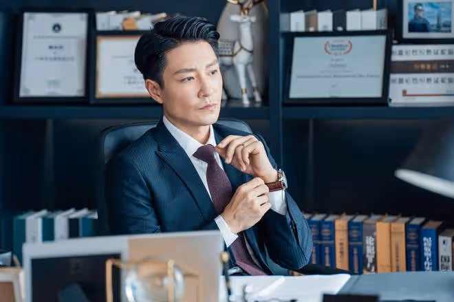 李宗翰機場現身,臉部狀態引關注,本人回應整容傳聞透露身體狀況
