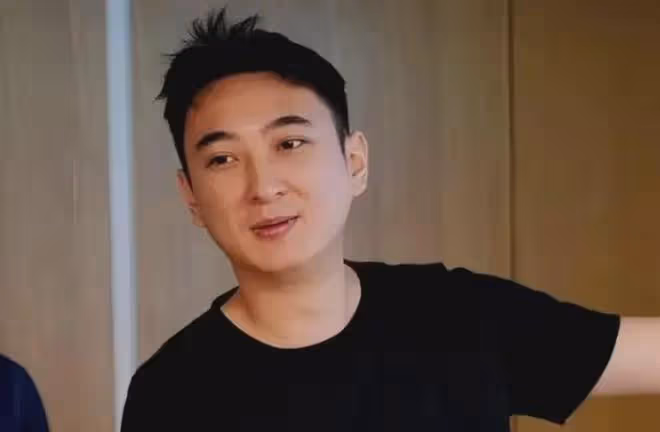 黃一鳴美夢成真了!曝王思聰已承認是孩子父親,王健林喜當爺爺!