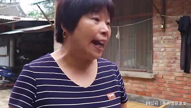 訂婚兒媳提出孩子跟她姓，兒子答應後我妥協了，不給彩禮和婚房