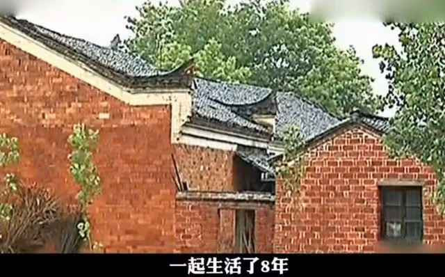 鄉村老漢有兩老婆，同住一屋檐，兩個女人竟都有「合法結婚證」