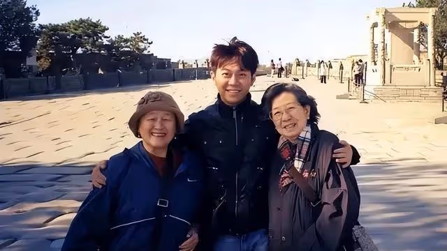 2006年,32歲導遊勾搭上79歲新加坡富婆,企圖下藥騙錢,結局如何
