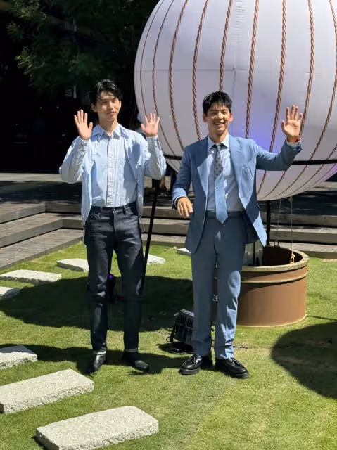林柏宏攜師弟40度高溫推行李箱　熱到想帶Samsonite「去火星」