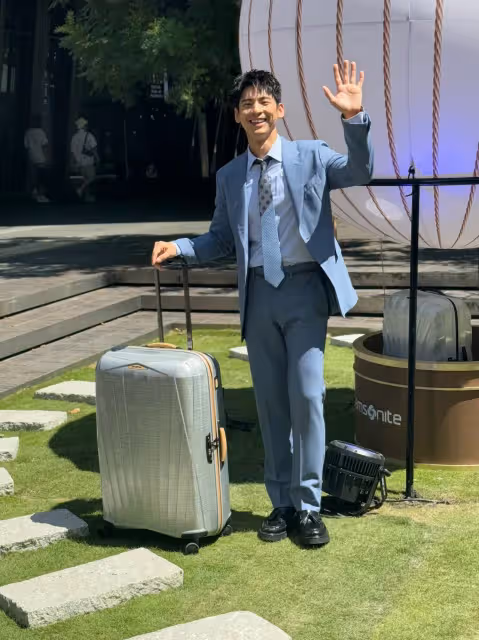林柏宏攜師弟40度高溫推行李箱　熱到想帶Samsonite「去火星」