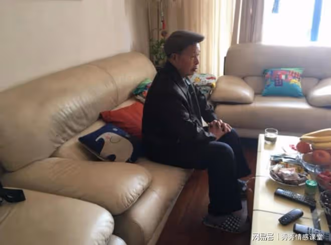 補貼兩個侄子40年,我生病住院,他們的表現,讓我讀懂了人性