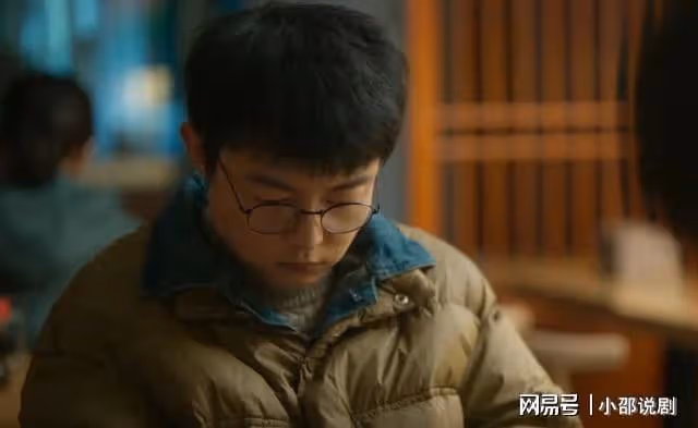 玫瑰故事番外:蘇母吞藥自殺,弟弟遺照前一番話,蘇更生送他入獄