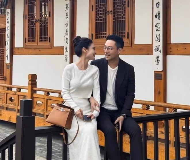汪小菲43歲生日,與嬌妻一起切蛋糕秀恩愛,馬筱梅投喂婆婆好孝順