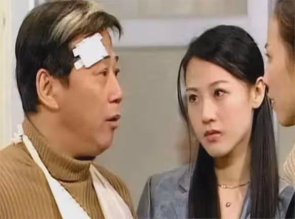 她7歲從天津到香港,是TVB「御用情婦」,演上百部作品卻是二三線
