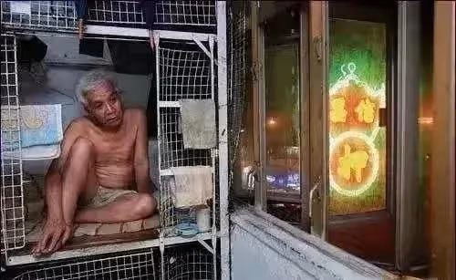 回顧：香港人的真實生活是怎樣的？跟你的想像完全不一樣