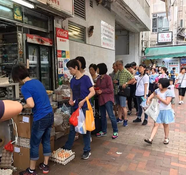 回顧：香港人的真實生活是怎樣的？跟你的想像完全不一樣